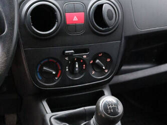 2017-fiat-fiorino-1427574-45737159