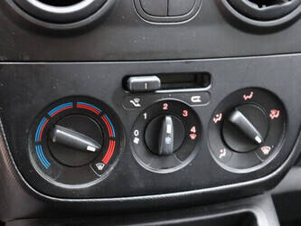 2017-fiat-fiorino-1427574-45737160