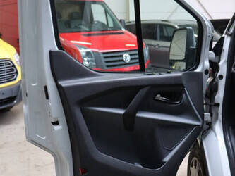 2016-ford-transit-custom-1427575-45737192