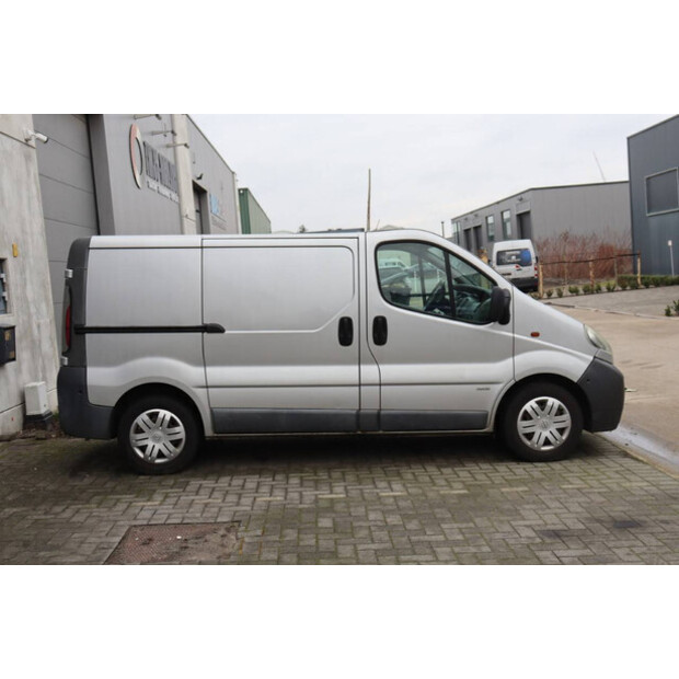 2005 أوبل Vivaro 1.9 CDTI-45737239