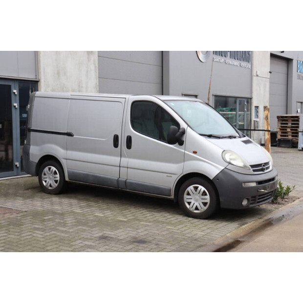 2005 أوبل Vivaro 1.9 CDTI-45737240