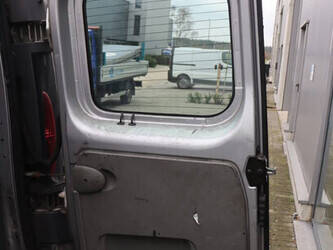 2005-opel-vivaro-1-9-cdti-45737267