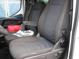 2017-iveco-daily-35c14g-45737325