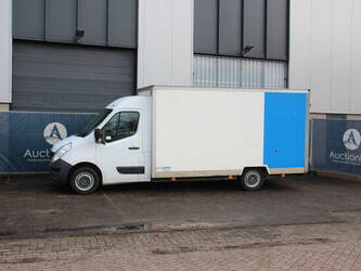 صورة ل المركبات التجارية رينو VA EM9T