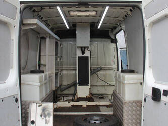 peugeot-boxer-1427580-45737485