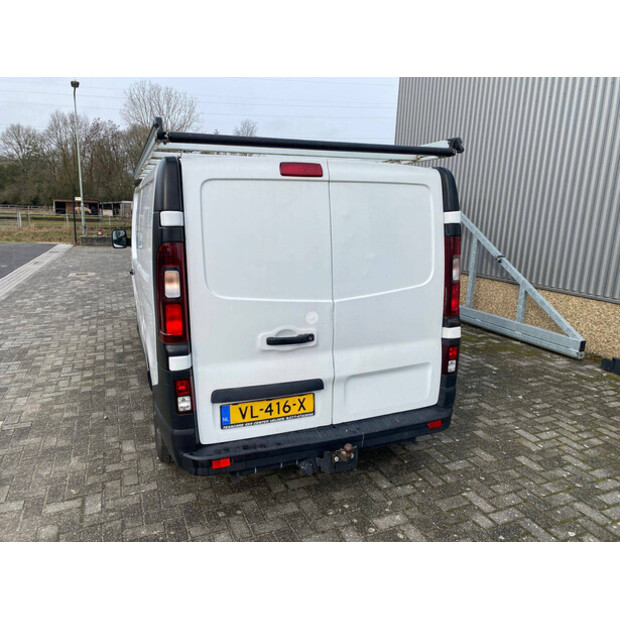 2015 أوبل VIVARO-B-45737712