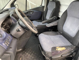 2015-opel-vivaro-b-1427587-45737716