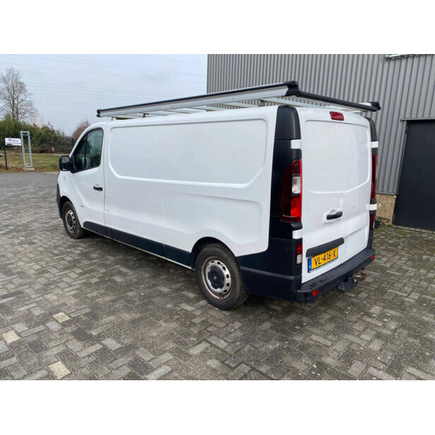 2015 أوبل VIVARO-B-45737717