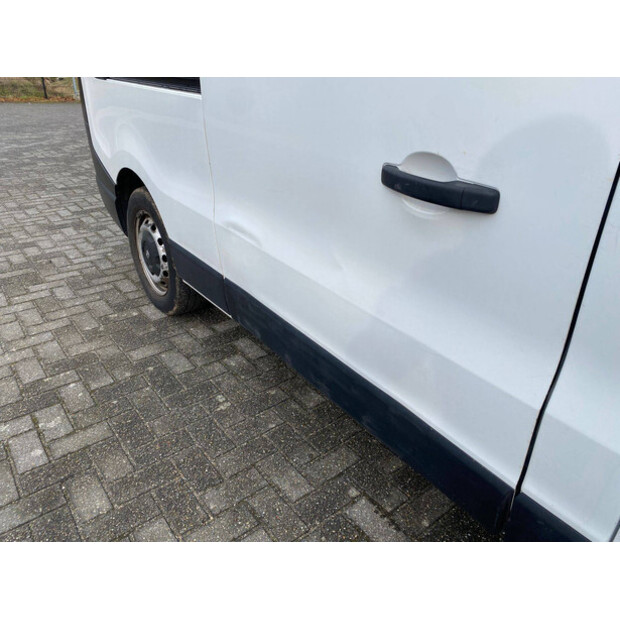 2015 أوبل VIVARO-B-45737731