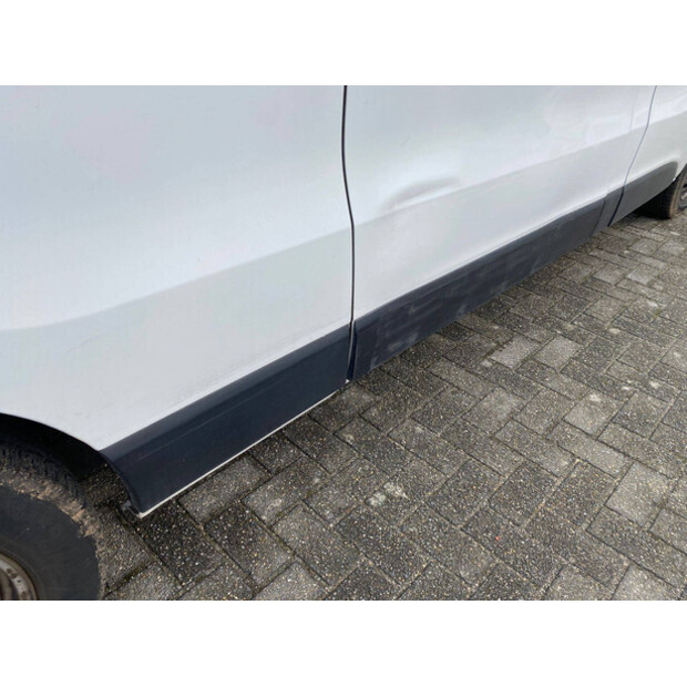 2015 أوبل VIVARO-B-45737732