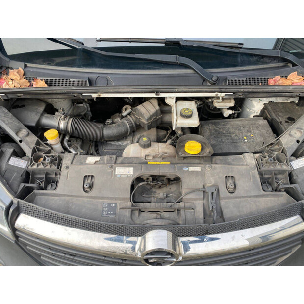 2015 أوبل VIVARO-B-45737742