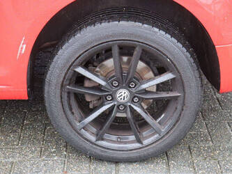 2015-volkswagen-caddy-1427589-45737803