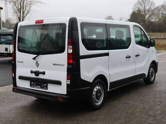 2019-renault-trafic-1427590-45737854