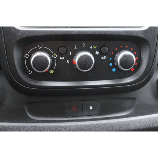 2019 رينو Trafic-45737874