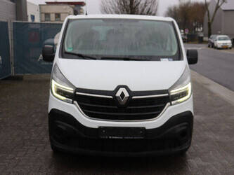 2019-renault-trafic-1427591-45737902