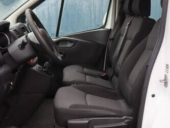 2019-renault-trafic-1427591-45737913