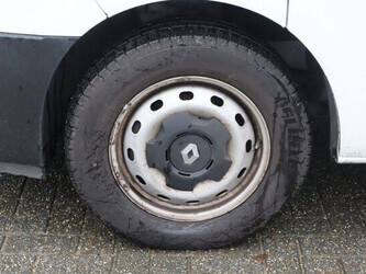 2019-renault-trafic-1427592-45737950