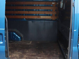 ford-transit-1427593-45738011