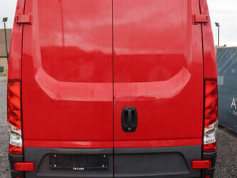 2020-iveco-daily-35-160-1427595-45738095