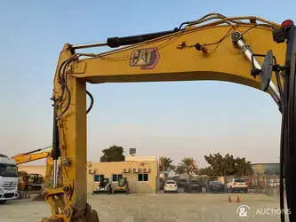 2021-caterpillar-320-1396070-45738700