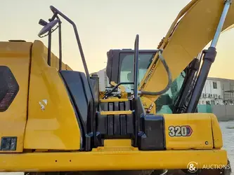 2021-caterpillar-320-1396070-45738702