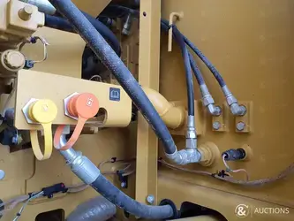 2021-caterpillar-320-1396070-45738738