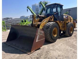 صورة ل شيولات 2015 كاتربيلر 966H