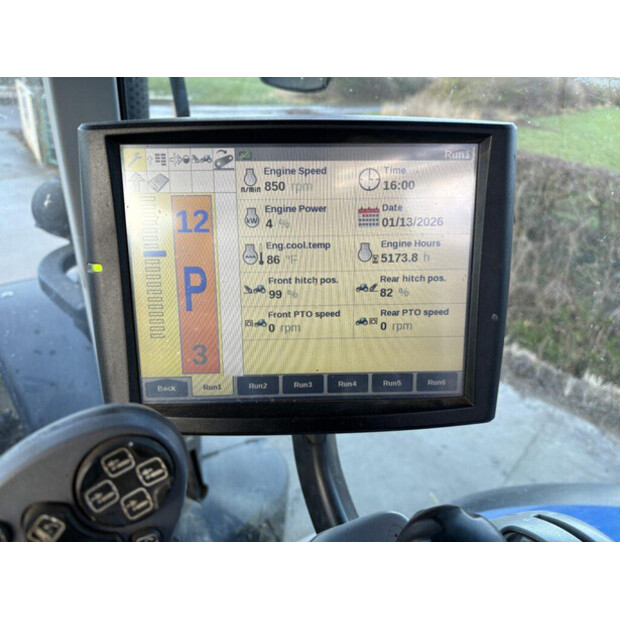 2020 New Holland T7.210-45738880