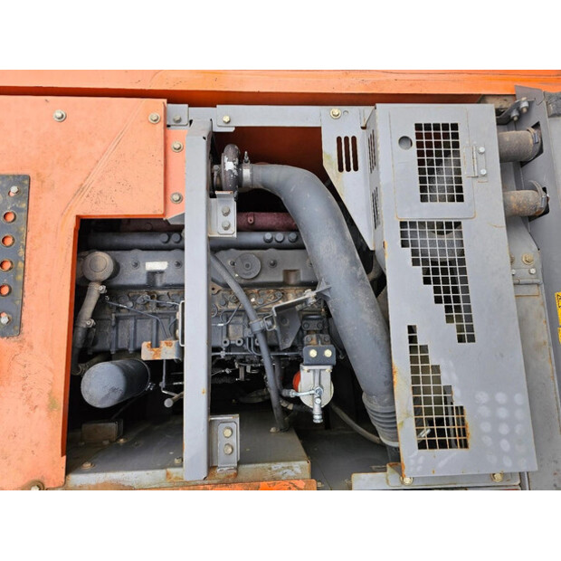 2022 Hitachi ZX220LC-45739297