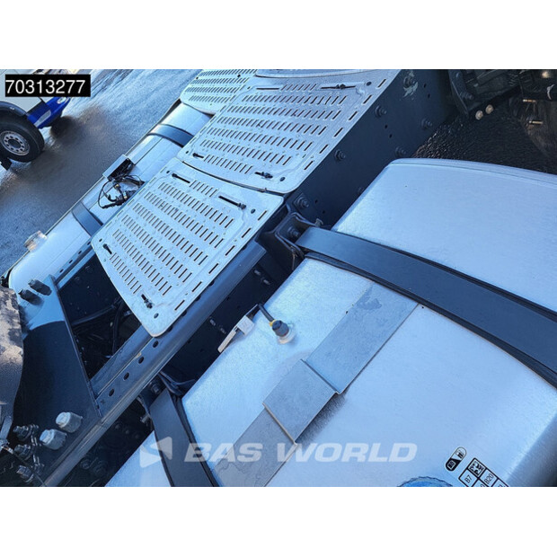 2021 داف XF 480-45740456