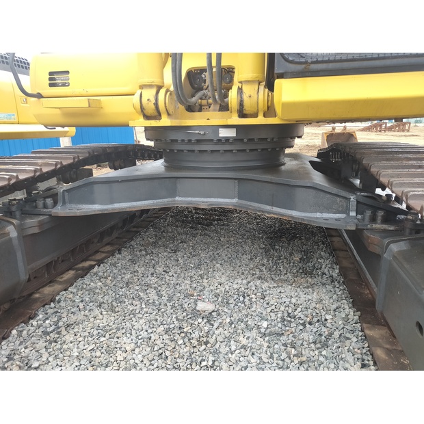 2023 Komatsu PC450LC-8-45741133