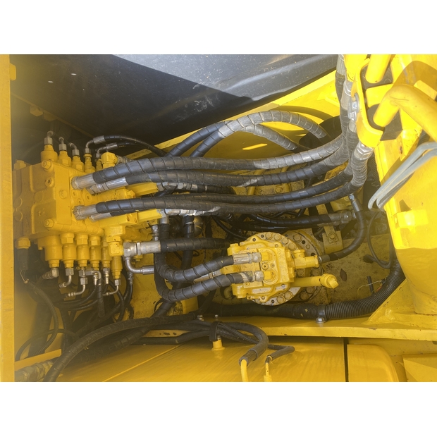 2024 Komatsu PC130-45741175