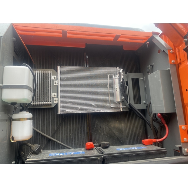 2024 Hitachi ZX240-45741192