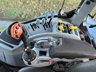 2019-new-holland-t7-210-1427840-45741291