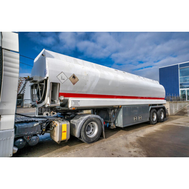 1999 إي كيه دبليو OTHERS-45741560