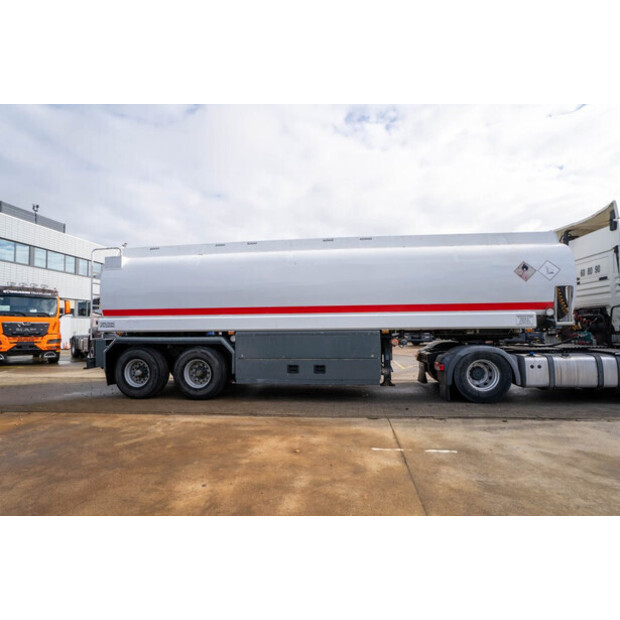 1999 إي كيه دبليو OTHERS-45741565