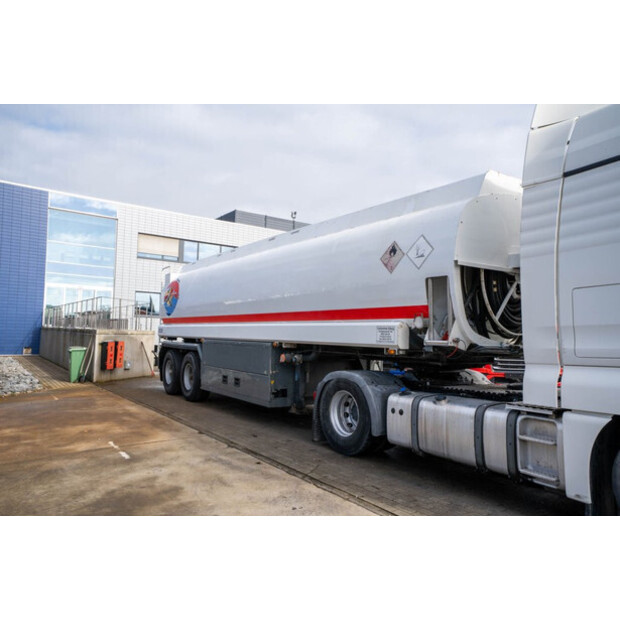 1999 إي كيه دبليو OTHERS-45741567