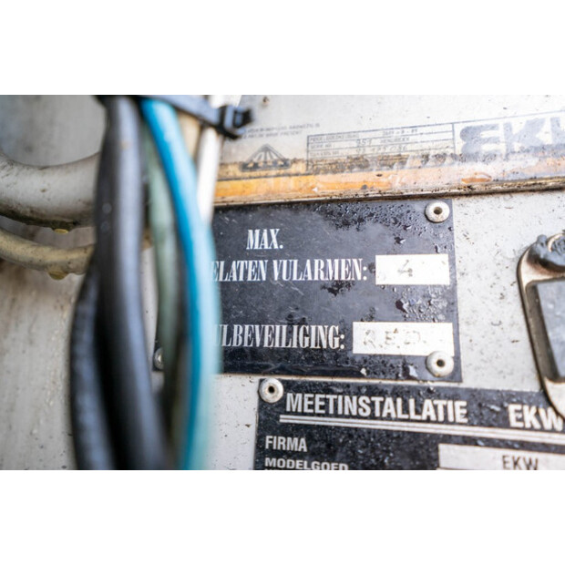 1999 إي كيه دبليو OTHERS-45741582