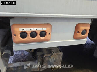 2015-mercedes-benz-atego-1324-1331677-45741786