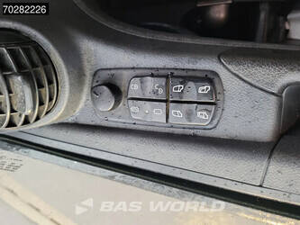 2015-mercedes-benz-atego-1324-1331677-45741794