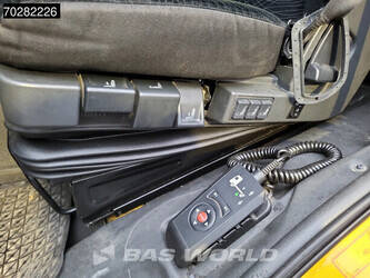 2015-mercedes-benz-atego-1324-1331677-45741810