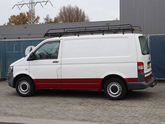 volkswagen-transporter-1427849-45741875
