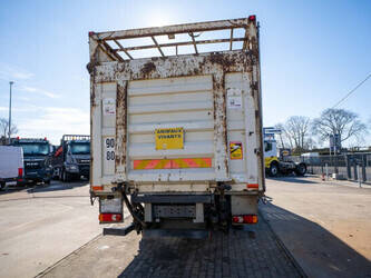 2010-volvo-fm-330-1427850-45741924
