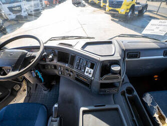 2010-volvo-fm-330-1427850-45741928