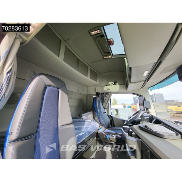 2025 فولفو FH500-45742028