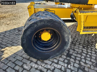 2011-komatsu-pw118mr-8-1427853-45742271