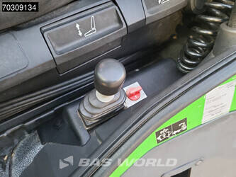 2014-mercedes-benz-arocs-2636-1427858-45742473