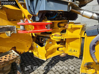 2016-bell-b30e-1427867-45742785