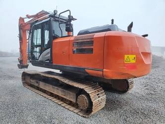 2020-hitachi-zx250lcn-6-45749431