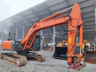 2020-hitachi-zx250lcn-6-45749436